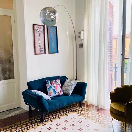 Funky Flat Apartment *